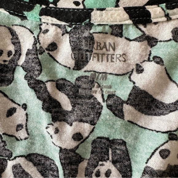 Urban Outfitters Mint Panda V Neck T - Picture 2 of 6